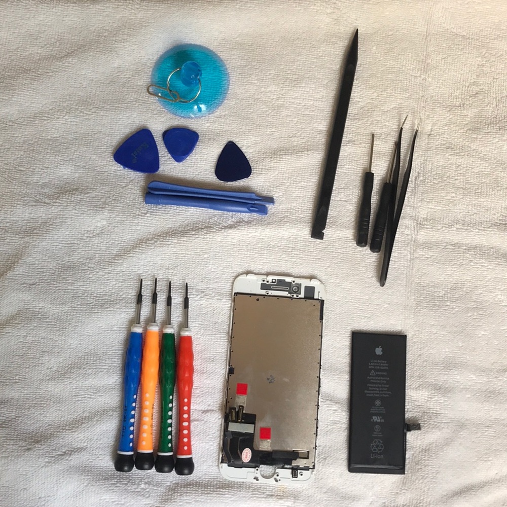 IPhone screen repair & battery replacement